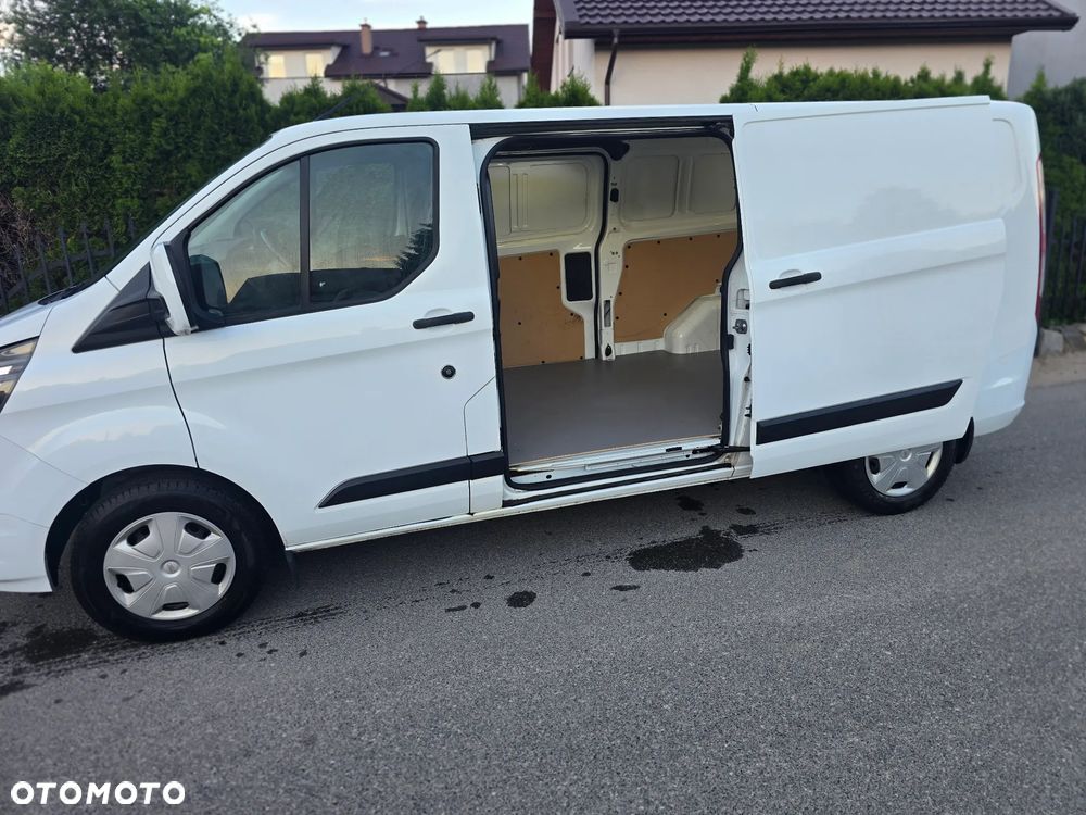 Ford Transit L2H2 VA Autm Limited - 19