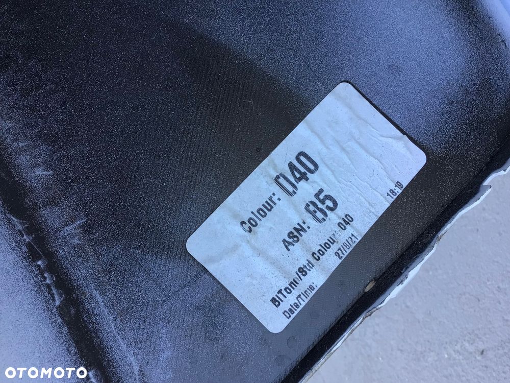 Zderzak przedni Toyota Corolla E21 HB Kombi - 8