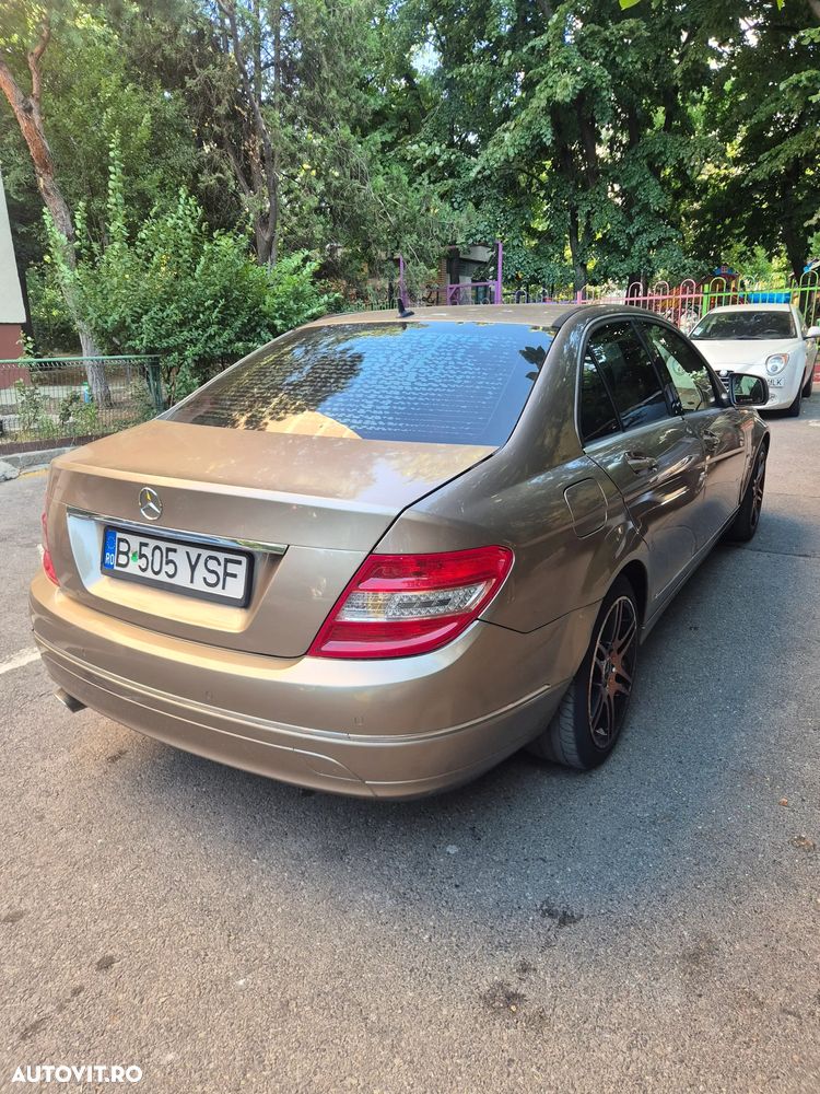 Mercedes-Benz C 200 - 3