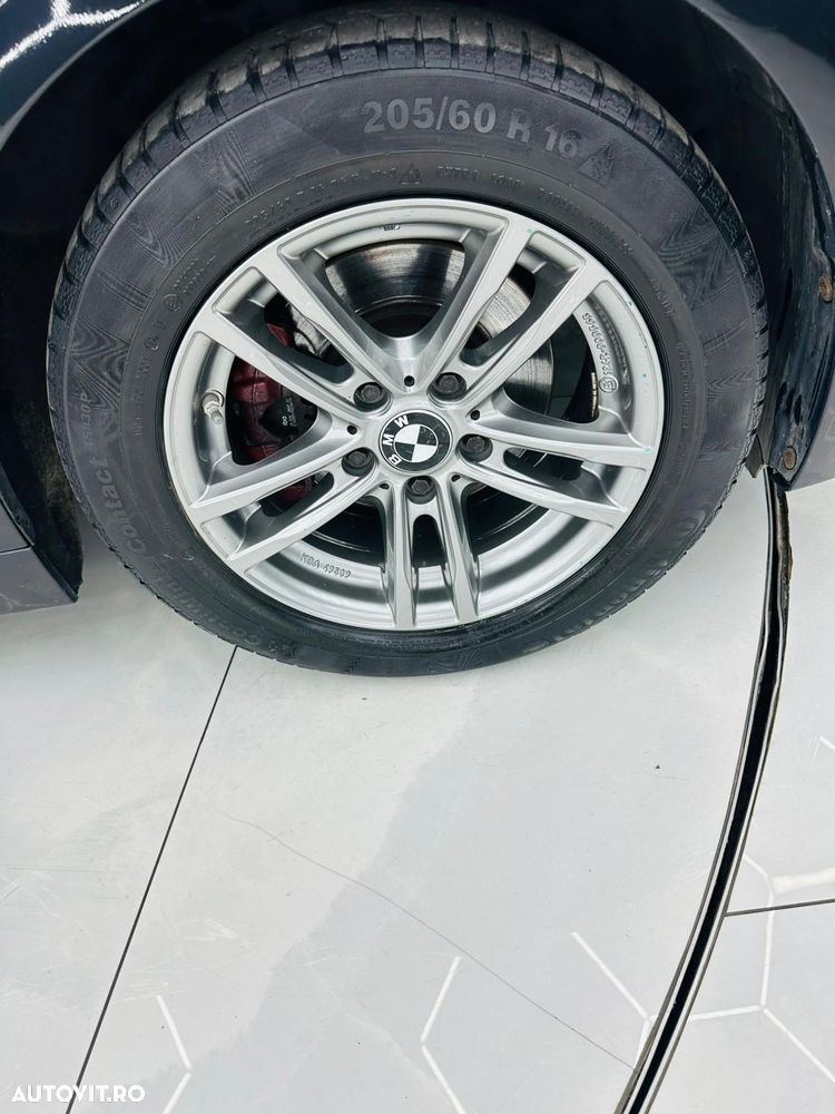 BMW Seria 3 318d Aut. Blue Performance Sport Line - 10
