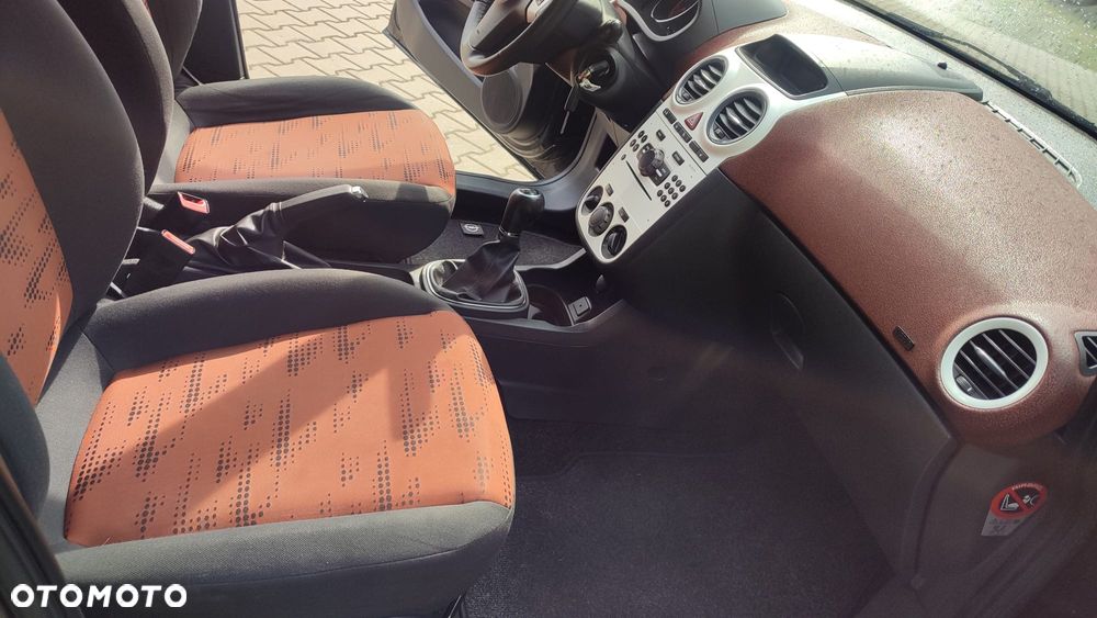 Opel Corsa 1.4 16V Energy - 23