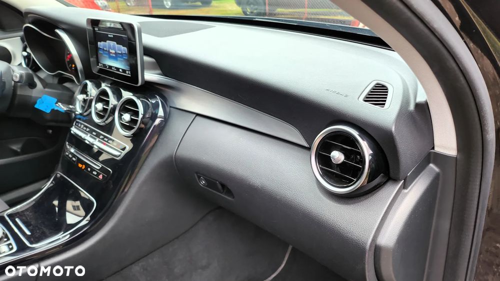Mercedes-Benz Klasa C 180 (BlueEFFICIENCY) 7G-TRONIC Avantgarde - 17