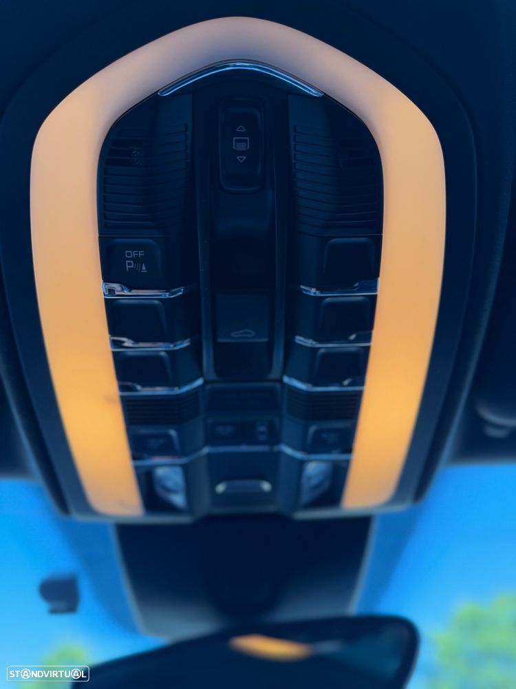 Porsche Cayenne S - 18