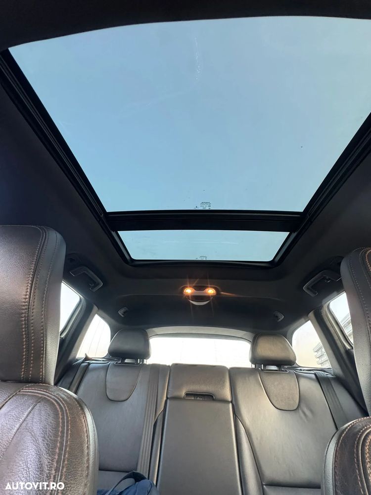 Volvo XC 60 D4AWD Kinetic - 24