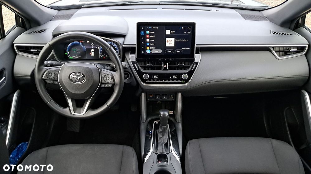 Toyota Corolla Cross - 12