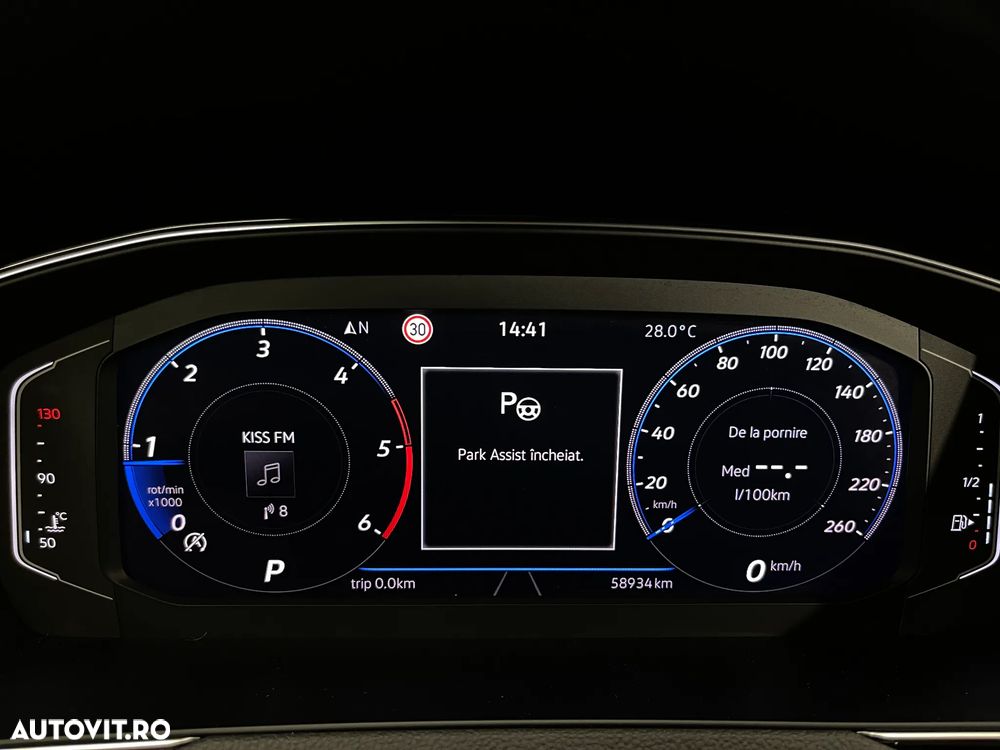 Volkswagen Passat 2.0 TDI DSG Comfortline - 28