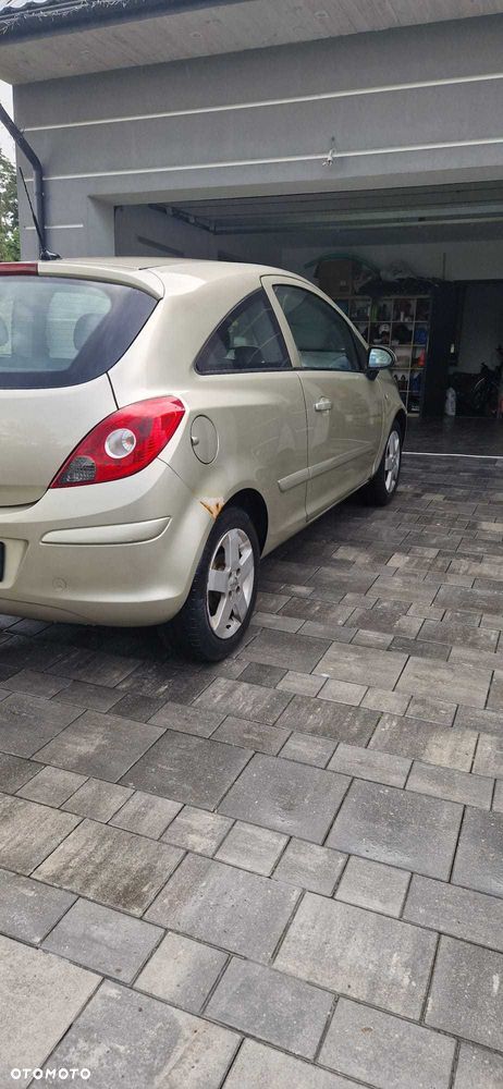 Opel Corsa - 2