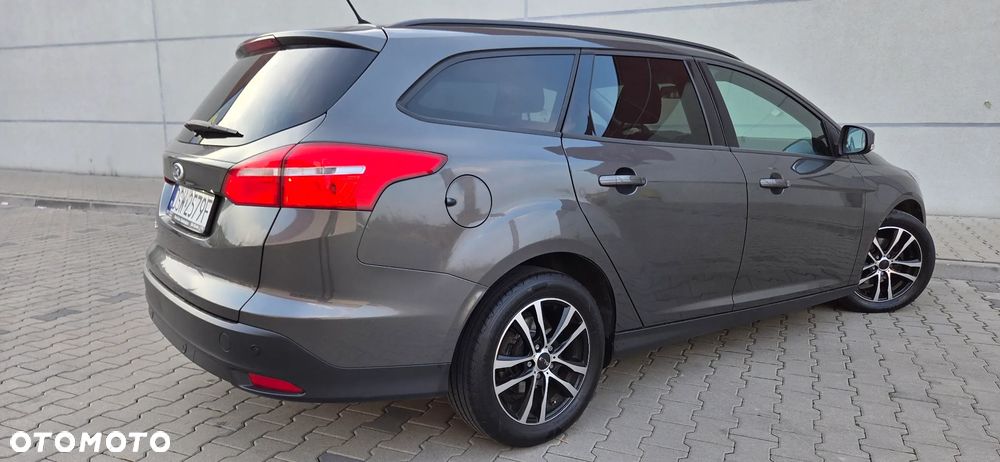 Ford Focus 1.0 EcoBoost Titanium - 9
