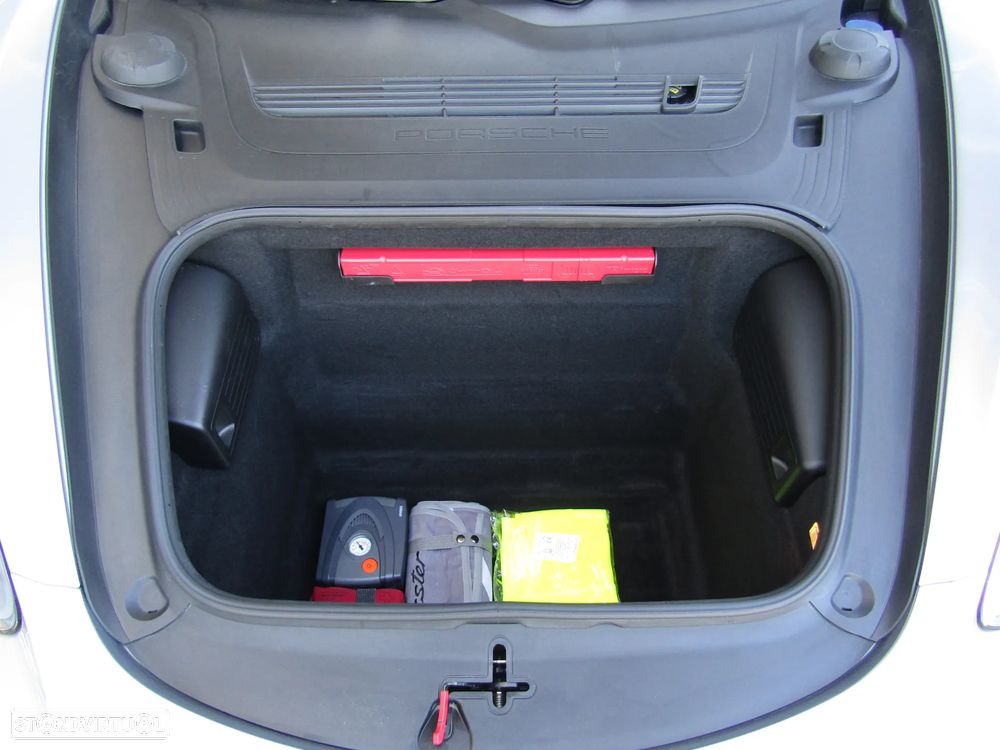 Porsche 718 Boxster 2.0T - 25