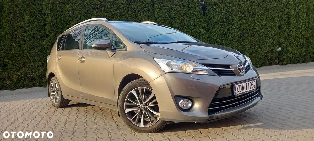 Toyota Verso 1.8 Premium EU5 7os - 6