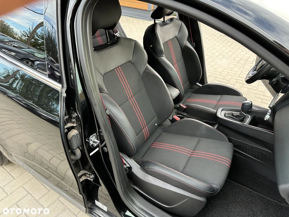 Renault Clio - 24