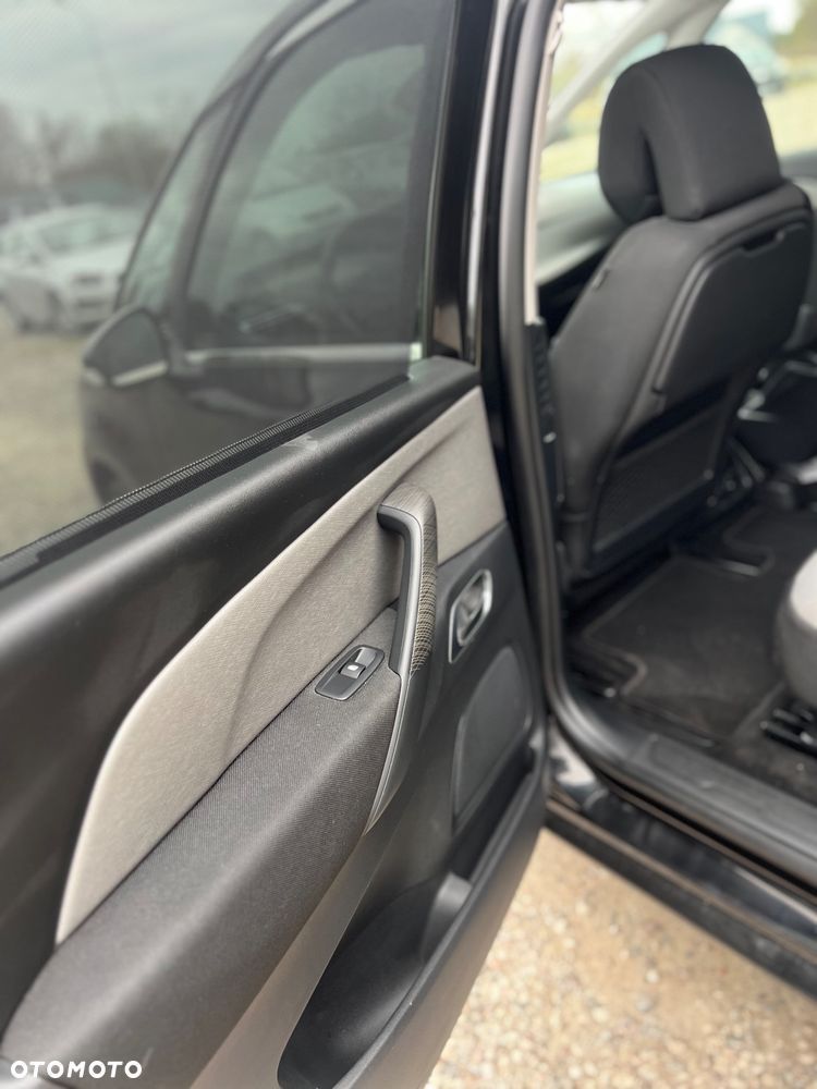 Citroën C4 Picasso - 11