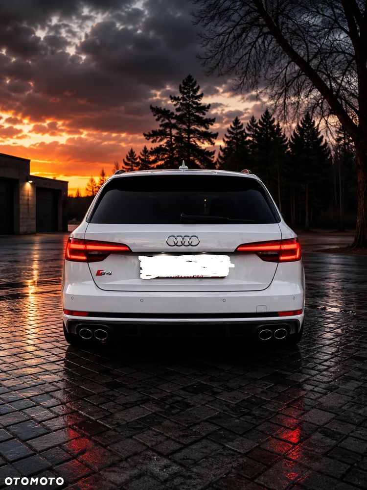 Audi S4 Limousine - 4
