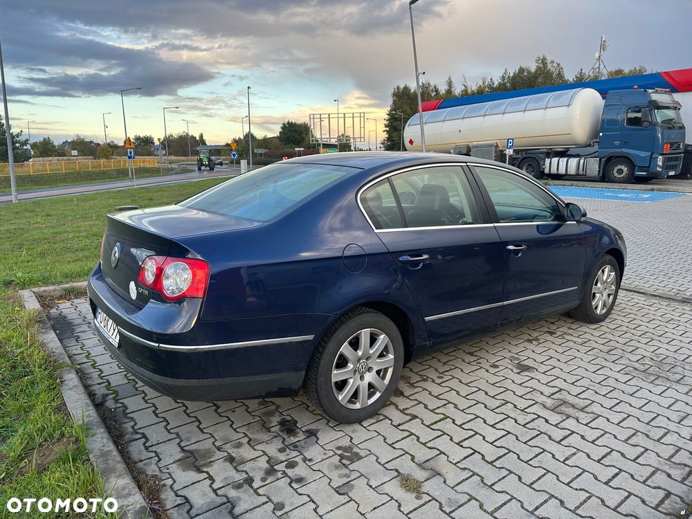 Volkswagen Passat 2009 photo 3