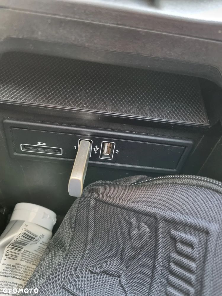 Mercedes-Benz GLC - 12