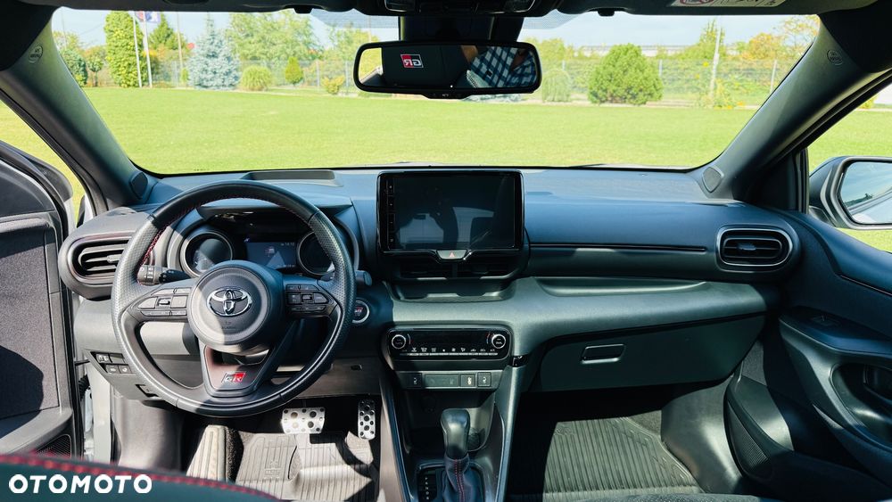 Toyota Yaris - 11