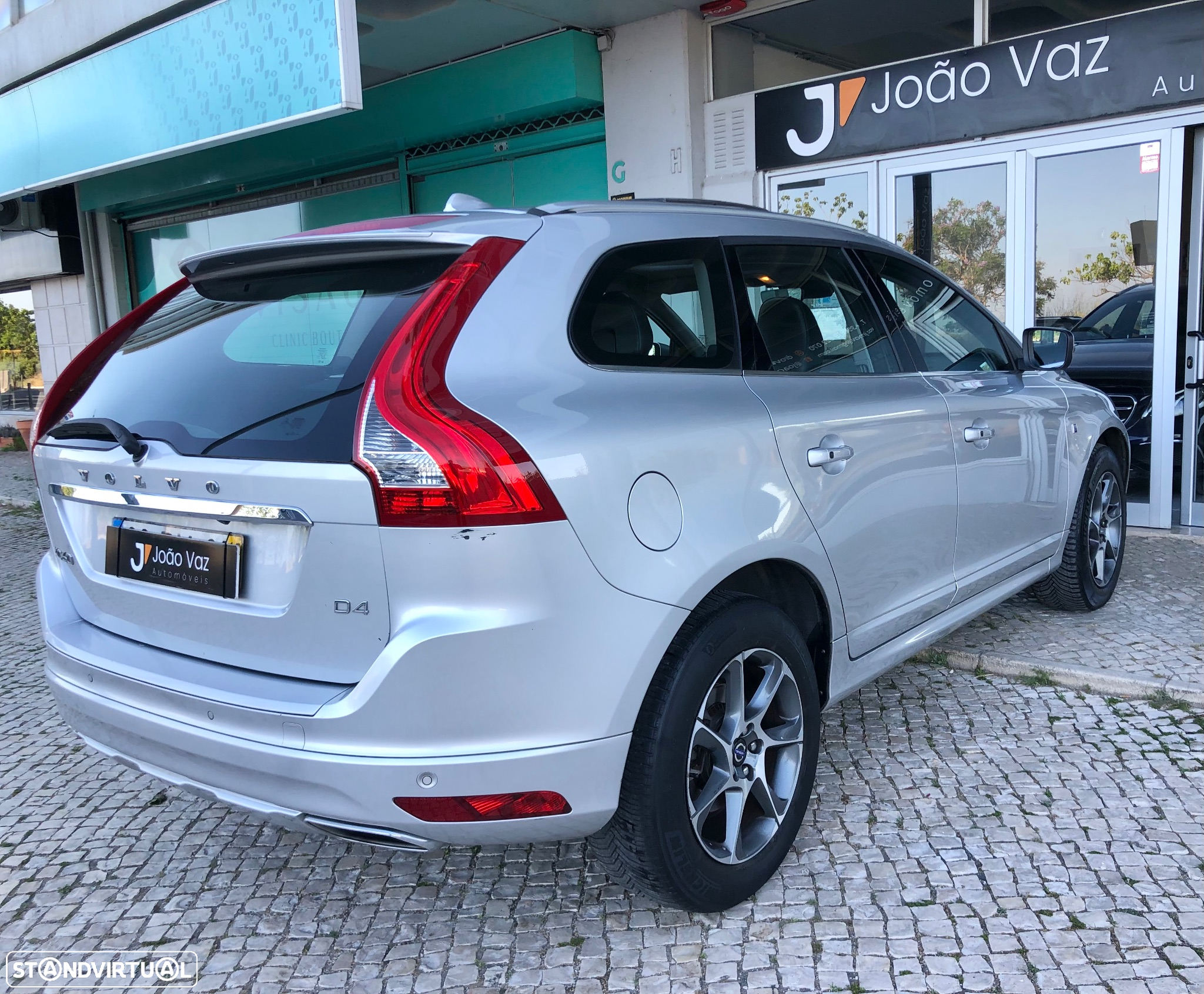 Volvo XC 60 2.0 D4 VOR Geartronic - 7