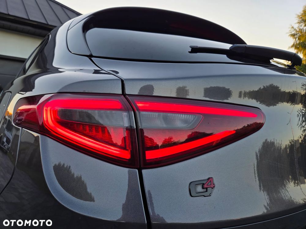 Alfa Romeo Stelvio - 5