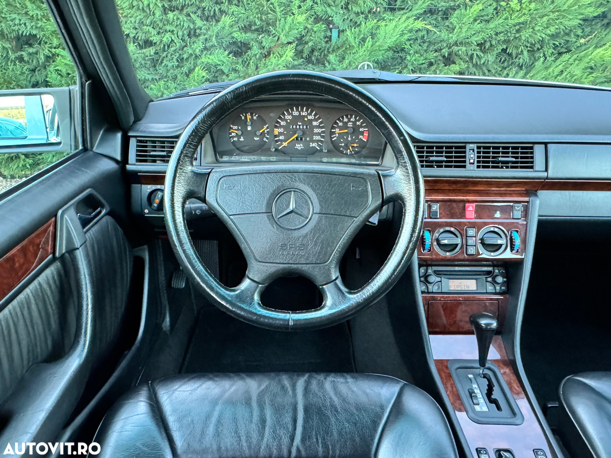 Mercedes-Benz W124 - 21