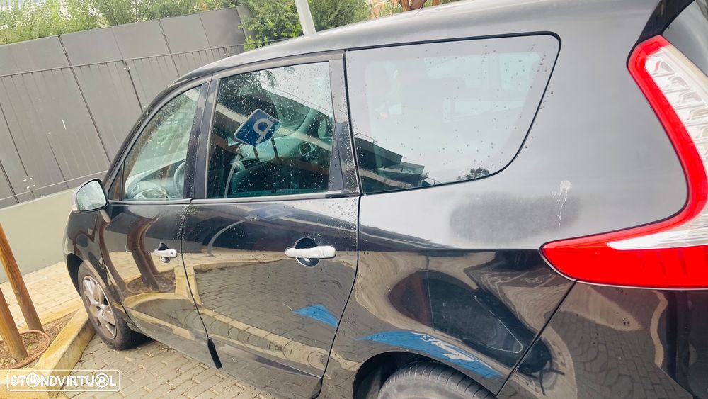 Renault Grand Scénic dCi 110 Expression - 4