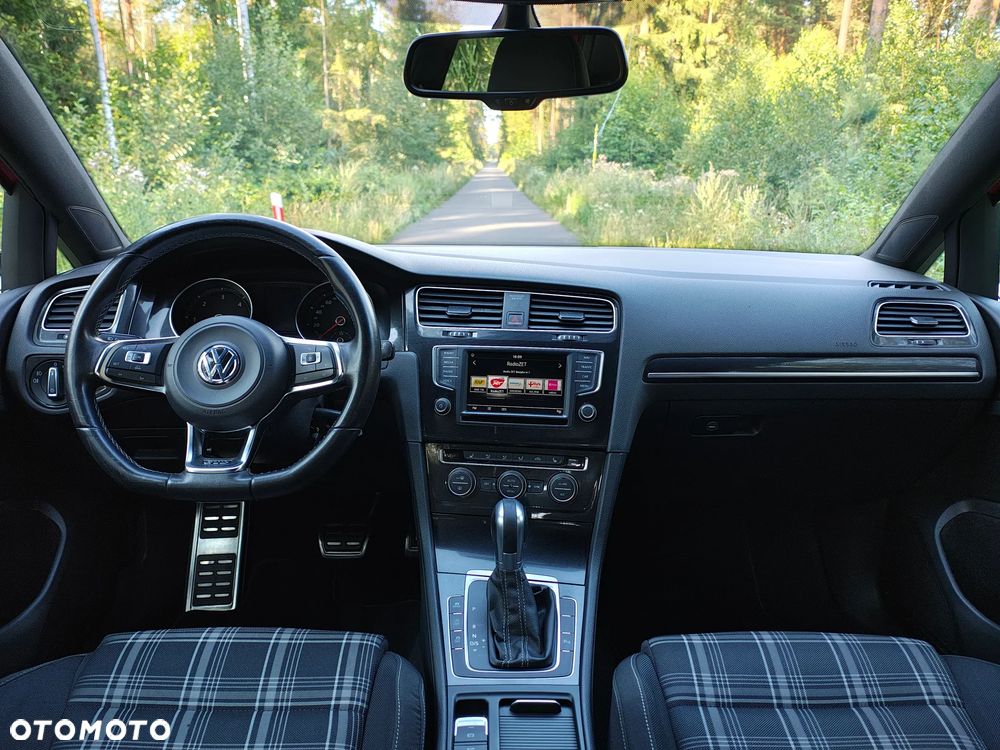 Volkswagen Golf - 7
