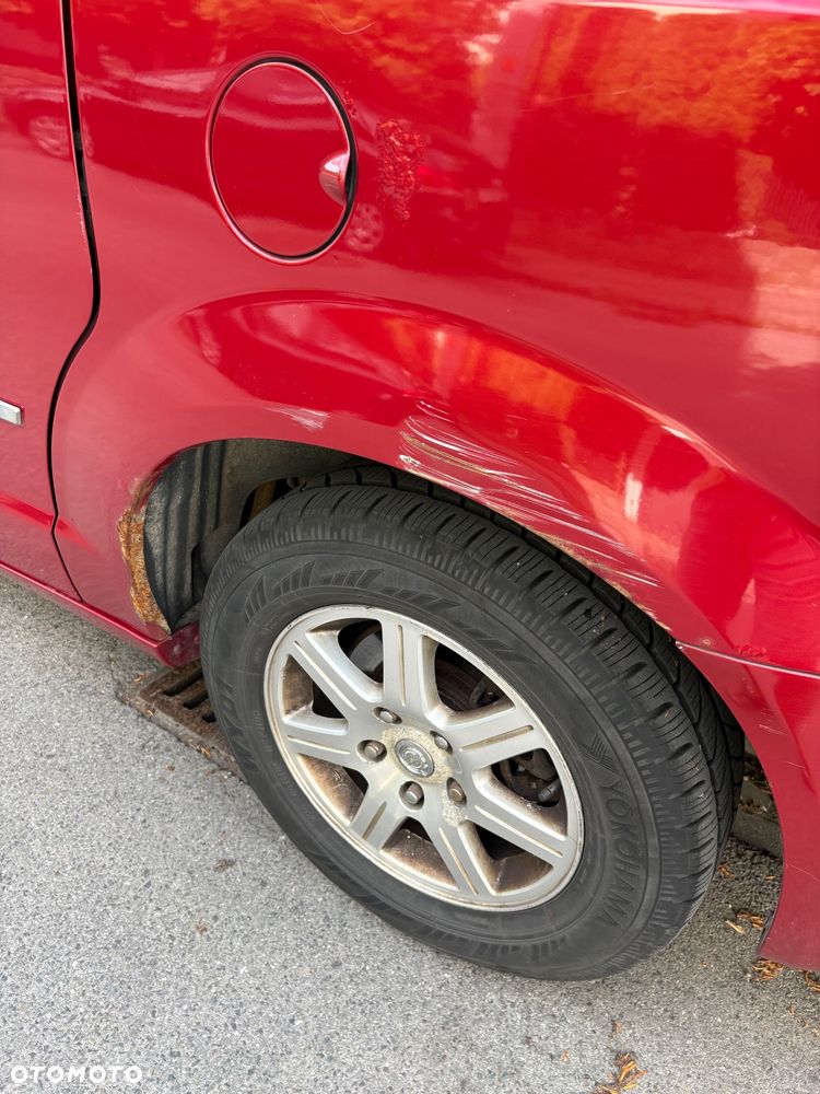 Chrysler Town & Country - 4