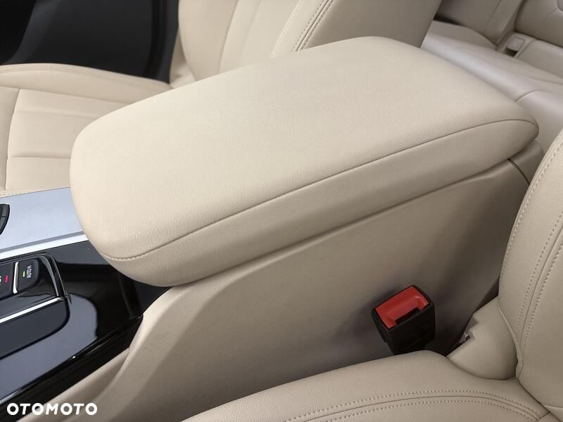 BMW X3 xDrive20i - 19