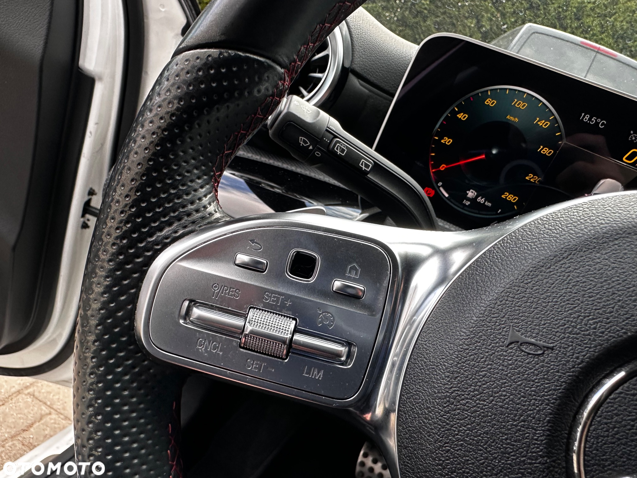 Mercedes-Benz Klasa A 200 7G-DCT AMG Line Advanced Plus - 24