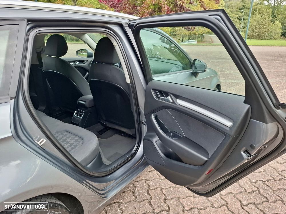 Audi A3 Sportback 2.0 TDI Attraction - 12