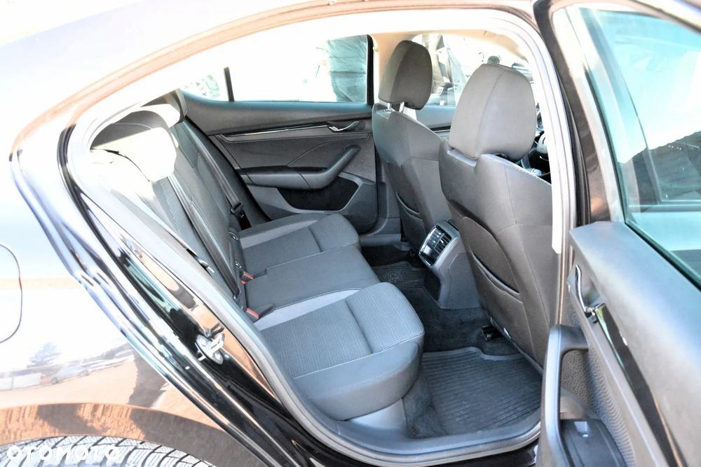 Skoda Octavia 1.5 TSI ACT Ambition - 31