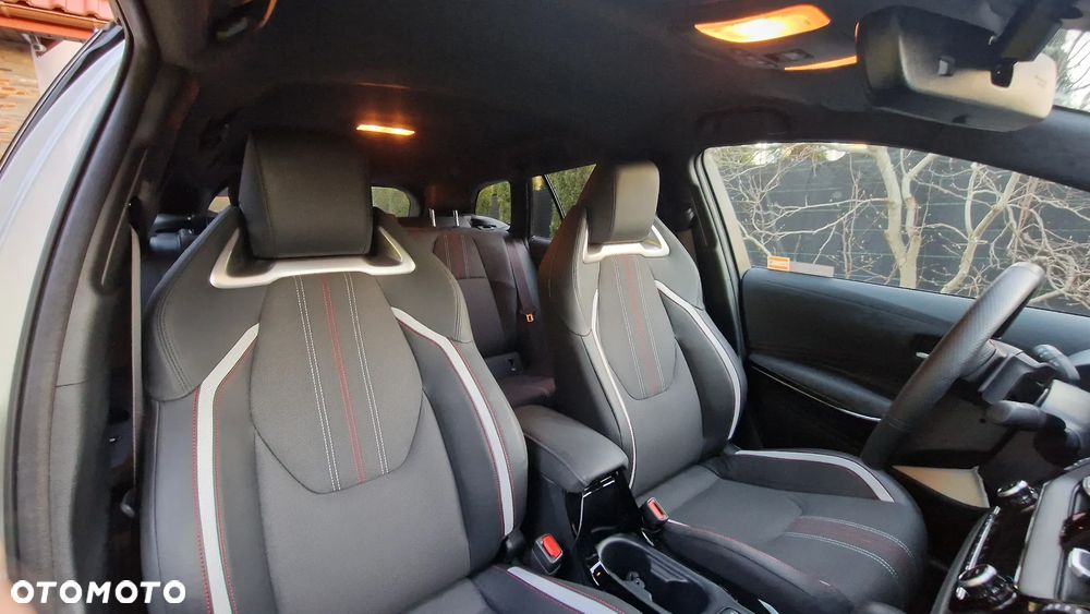 Toyota Corolla 2.0 Hybrid GR Sport - 23