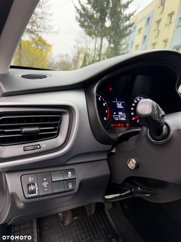 Kia Stonic 1.4 M - 13