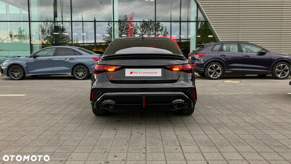 Audi RS3 Limousine - 24