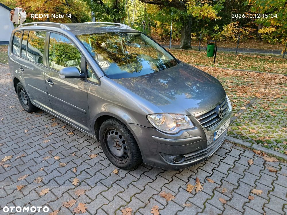 Volkswagen Touran - 3