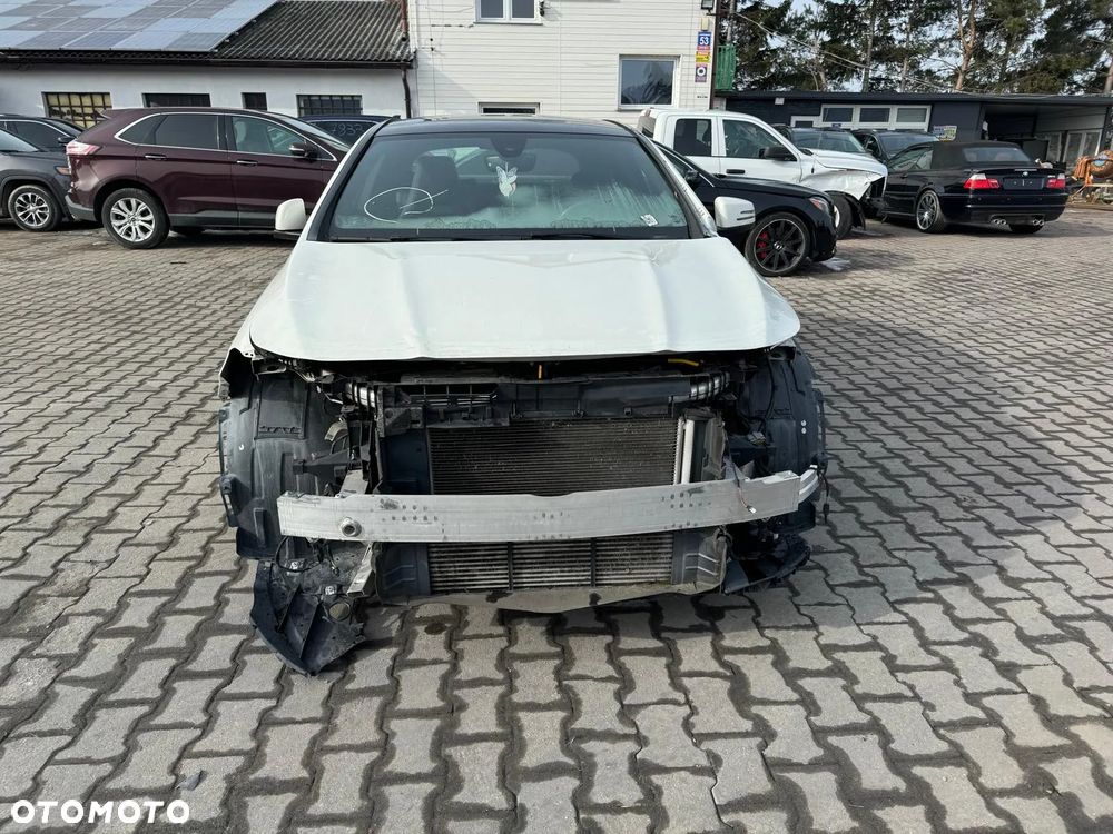 Mercedes-Benz CLA 250 7G-DCT - 6