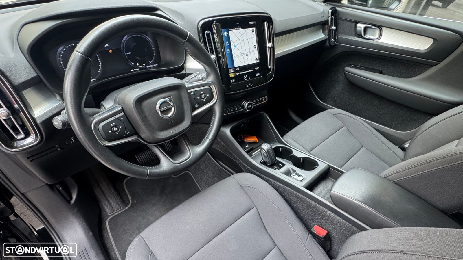 Volvo XC 40 1.5 T5 PHEV Momentum Plus - 16