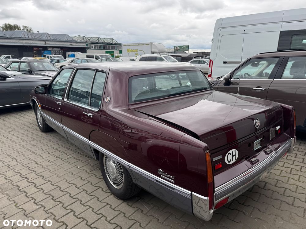 Cadillac Deville - 5