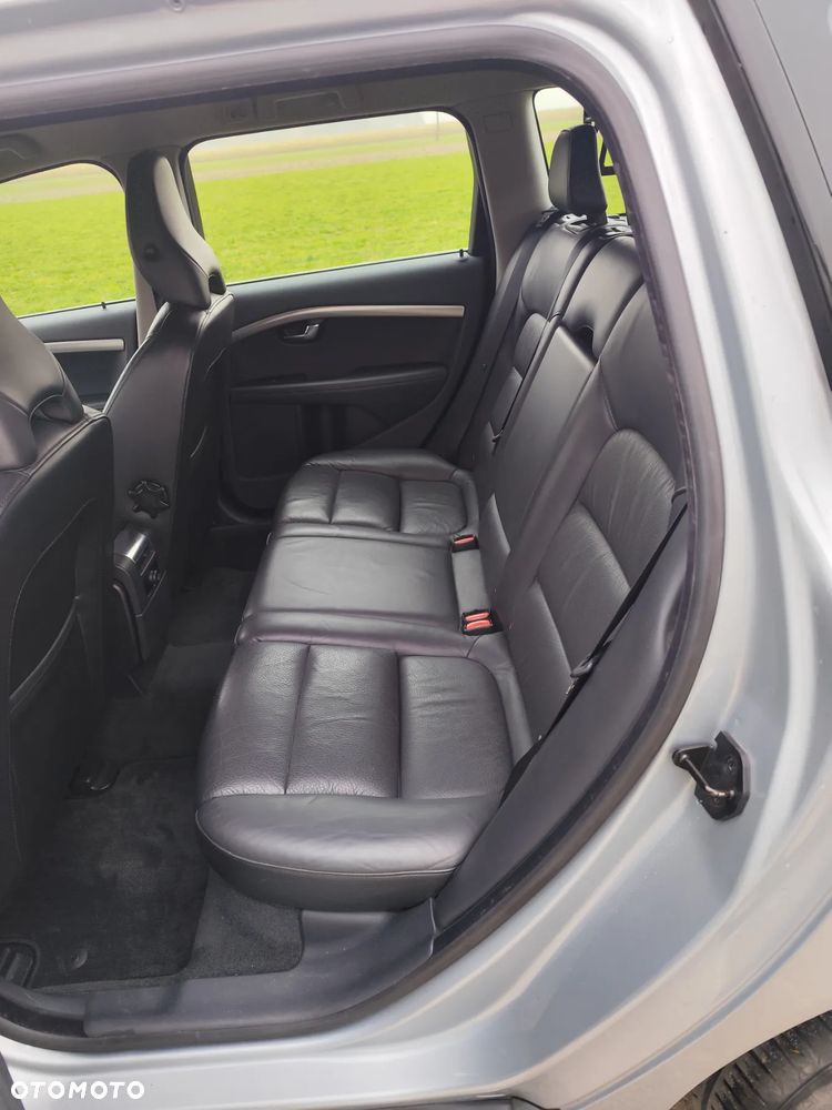 Volvo V70 D3 Summum - 18