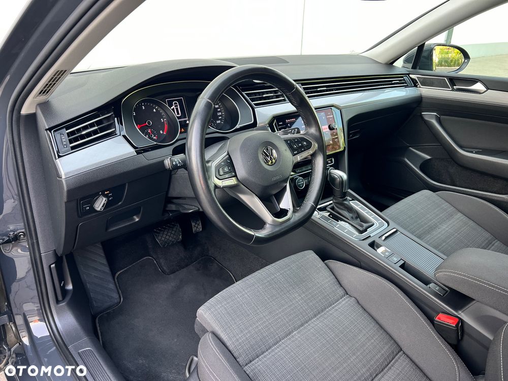 Volkswagen Passat 2.0 TDI Business DSG - 14