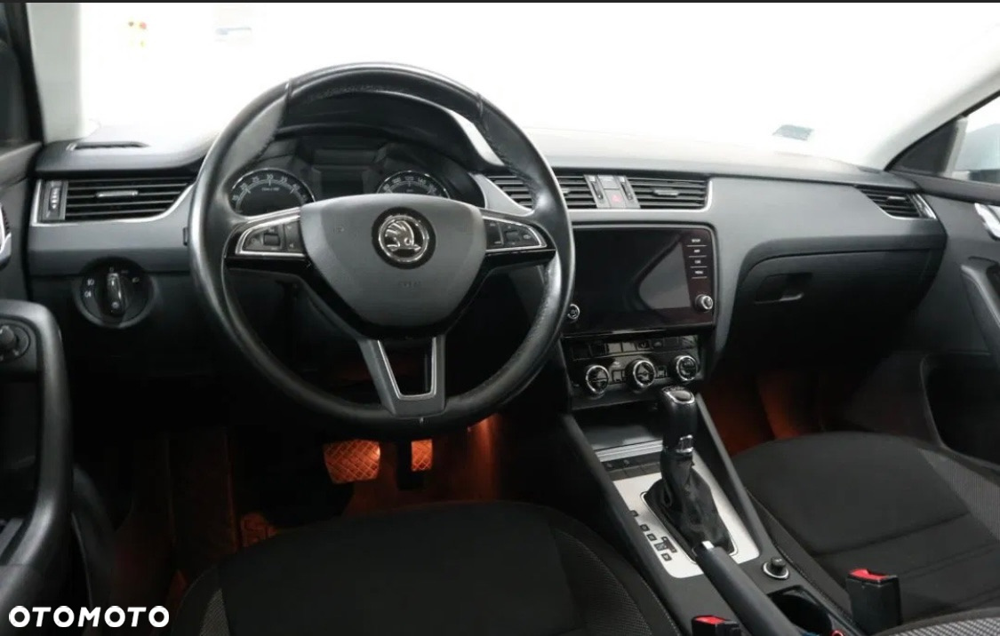 Skoda Octavia 2.0 TDI Ambition DSG - 3