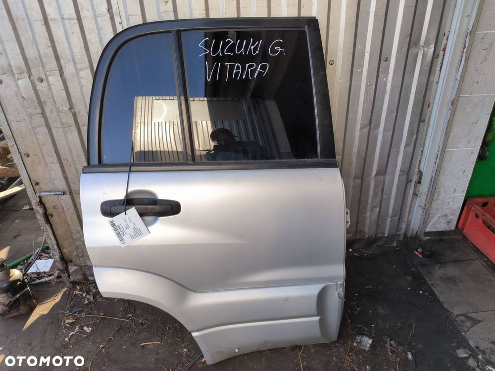 DRZWI PRAWE TYŁ SUZUKI GRAND VITARA I - 1