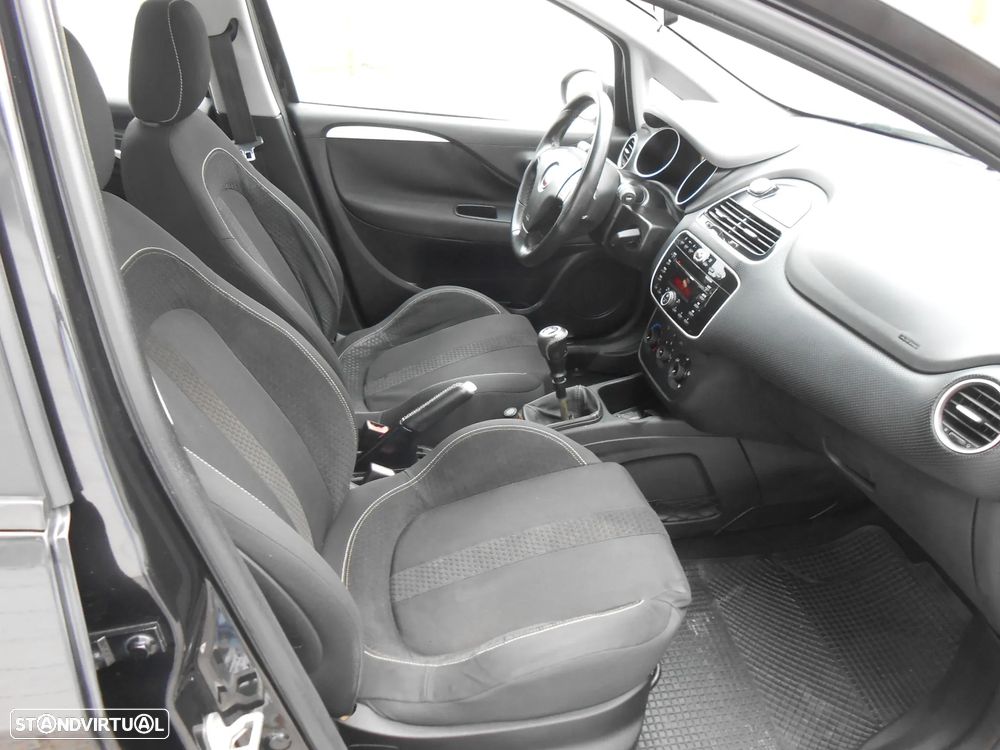 Fiat Punto Evo 1.3 M-Jet Dynamic Style - 25