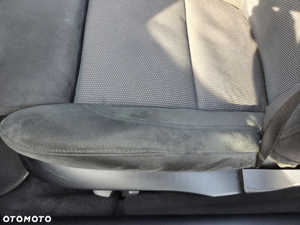 BMW Seria 3 320d DPF Cabrio M Sport Edition - 24