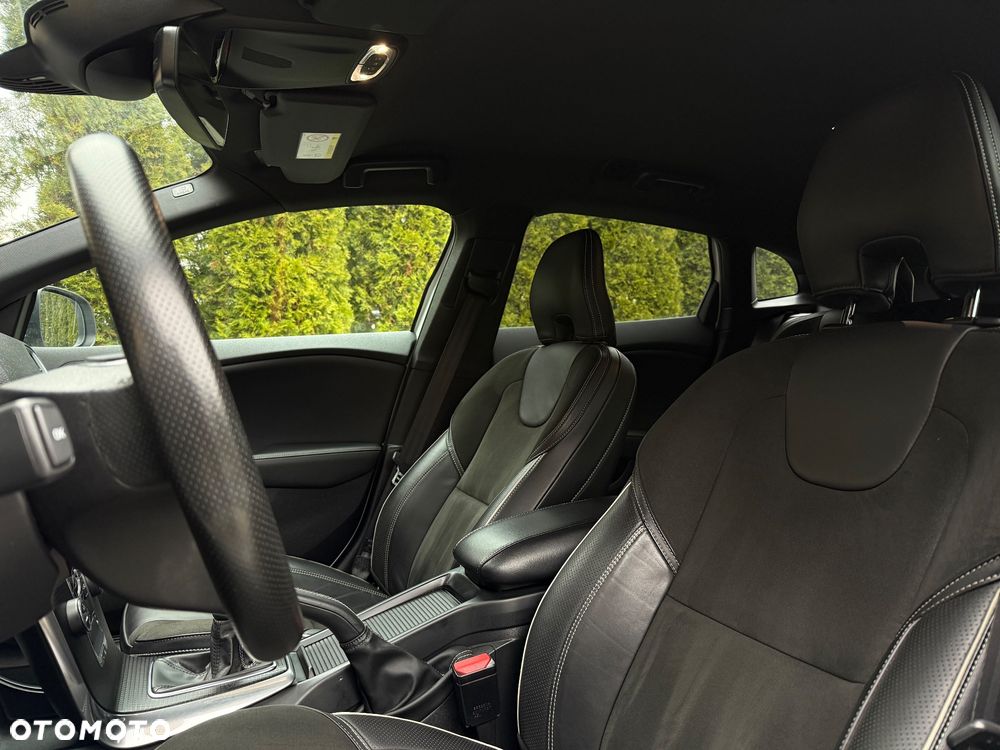 Volvo V40 D2 RDesign - 17
