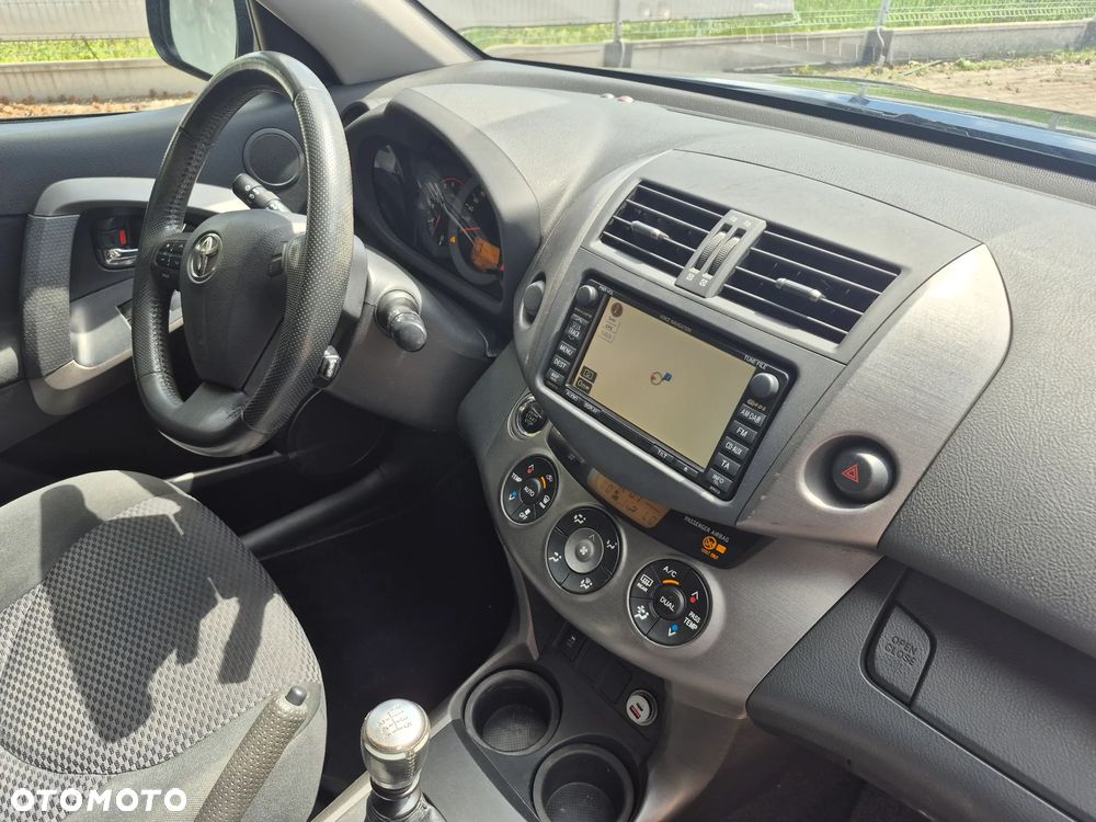 Toyota RAV4 2.0 Comfort 4x4 - 14