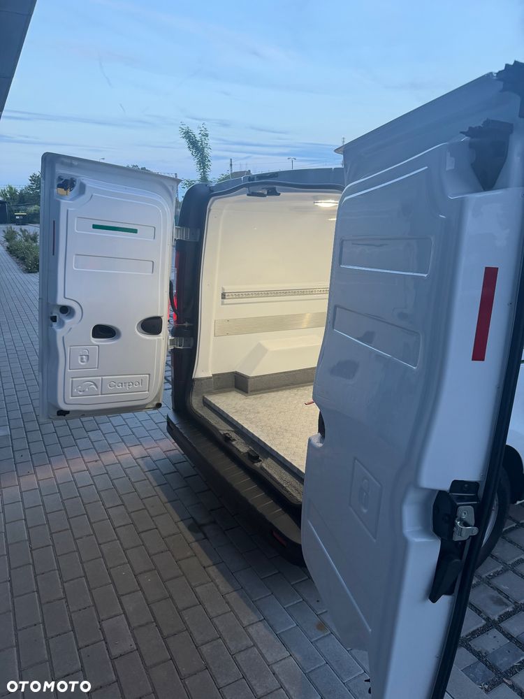 Renault Trafic - 13