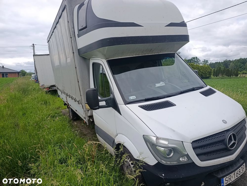 Mercedes-Benz Sprinter - 2