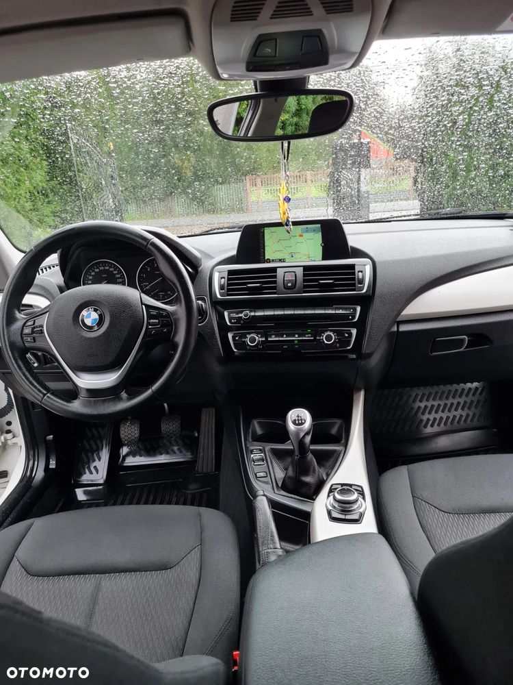 BMW Seria 1 116i - 6