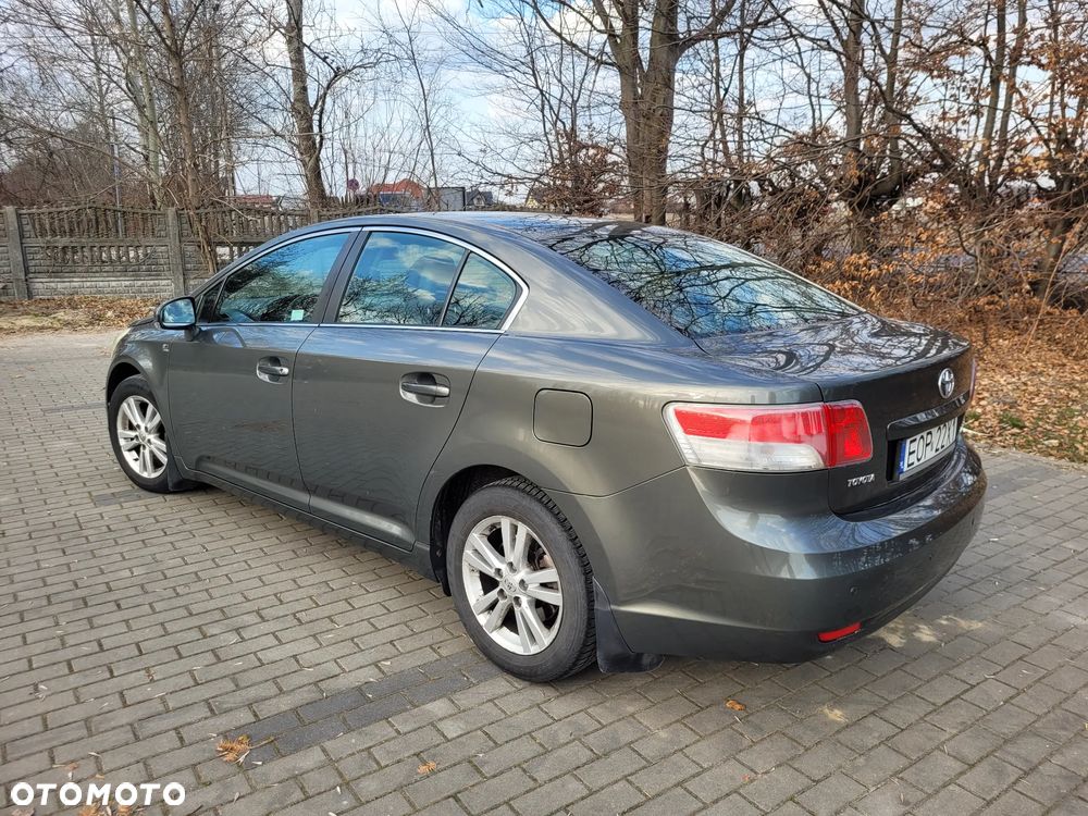Toyota Avensis 2.0 D-4D Sol plus - 4