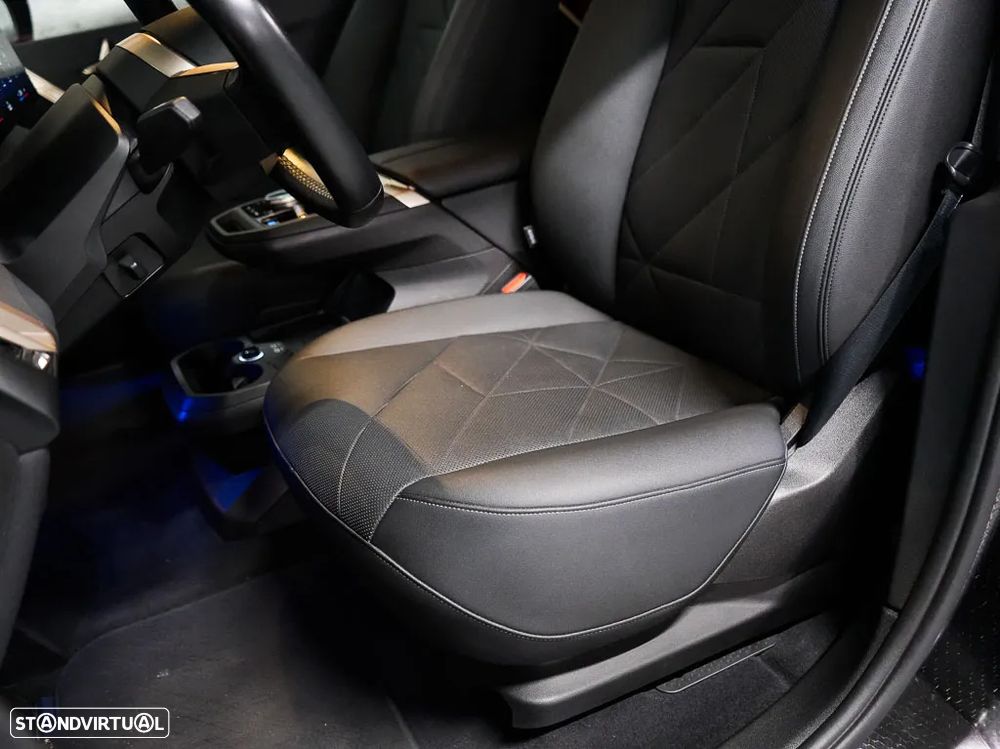 BMW iX xDrive 40 Pack Desportivo - 39